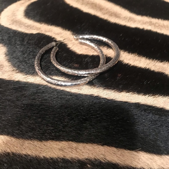 Ippolita large hammered silver hoop earrings - Picture 2 of 6